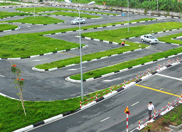 Học lái xe ô tô nếu bạn có ý định học và thi